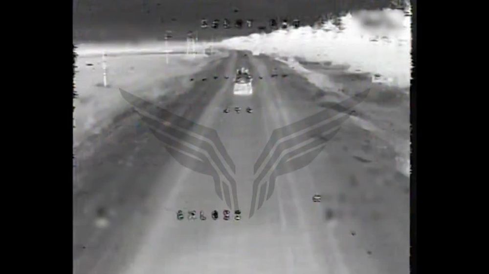 Наши дроноводы охотятся на ВСУ в Курской области