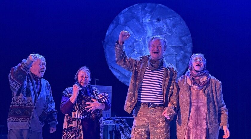 Премьера спектакля об СВО по пьесе луганского автора прошла в театре башкирского Салавата