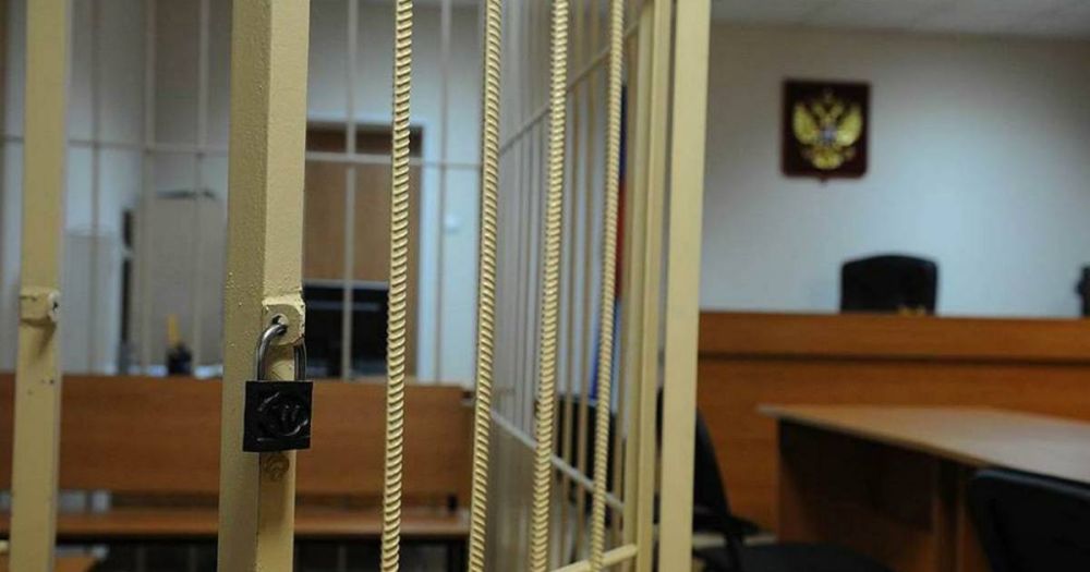 К длительным срокам лишения свободы приговорены несовершеннолетний и его соучастники, вовлеченные в преступную группу в сфере незаконного оборота наркотиков