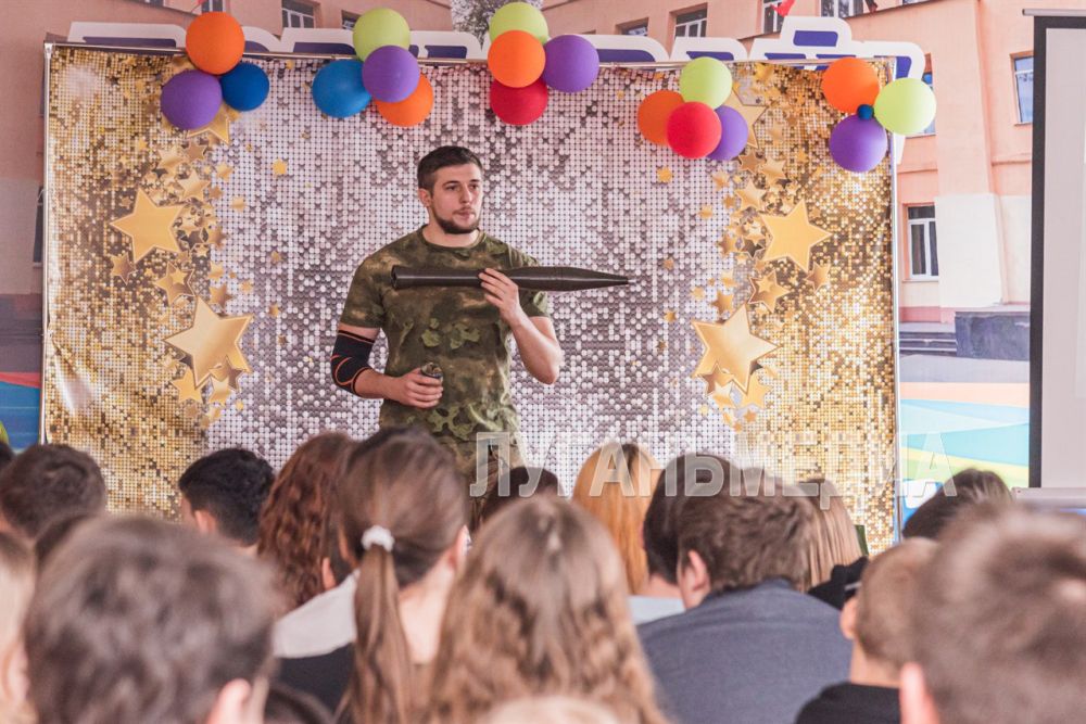 � ��������� ������� ����� � 4 �������� ������ �������� � ���������� ����� ������ �������� ������-���������� ���������� � ��������������� ���������� �������� ����ͻ ������� ���� �������� ��� �������� 5�8-� �������