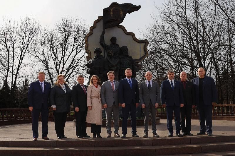 ������������� ��������� ������ ��� ��������� � ���������� ���������� ������ ���������� ������� ��������� ����� � ��������� ����� ���� �������� ������ (������������)