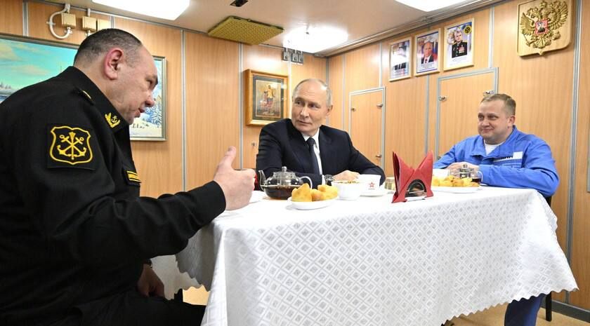 Президент России Владимир Путин заявил, что российские войска не просто «дожмут» Вооруженные силы Украины, а добьют их