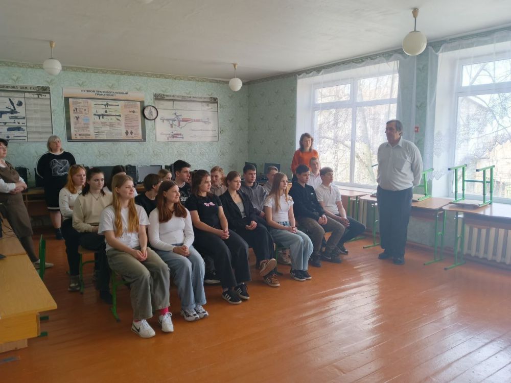 Константин Бутримов: Марафон «Школа выпускника» в Новоайдарском округе: Путь к профессиональному самоопределению