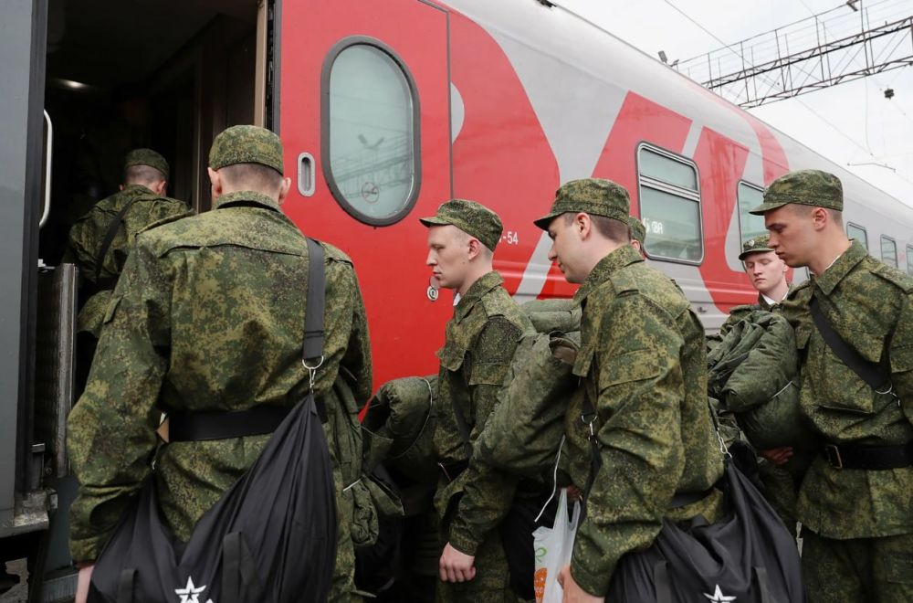 В рамках весеннего призыва в российскую армию призовут 160 тысяч человек
