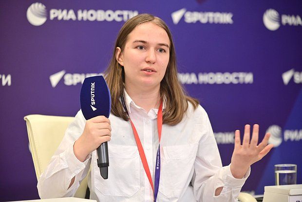Школьница из ЛНР Фаина Савенкова заявила, что получает угрозы после письма в ООН