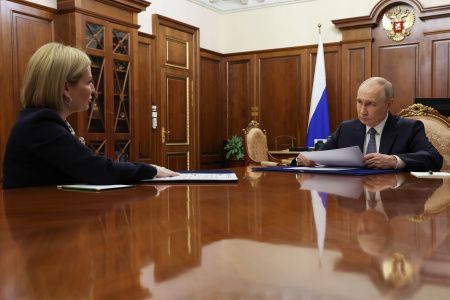 Президент Российской Федерации Владимир Путин провел рабочую встречу с Министром культуры Ольгой Любимовой