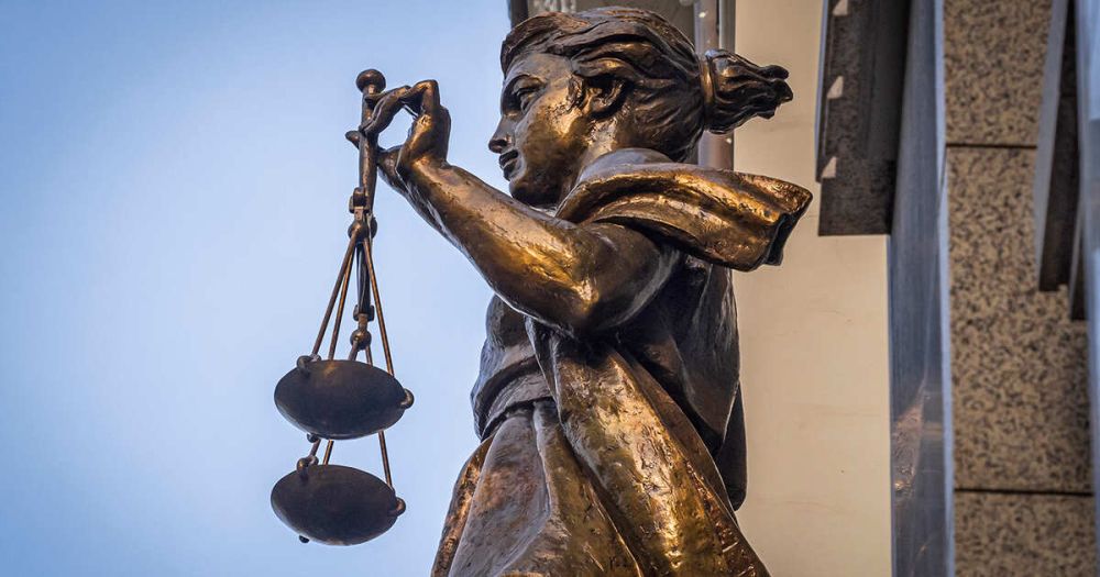 ��� ���������� 21-������� �������� � 12 ����� �� ������� � ���