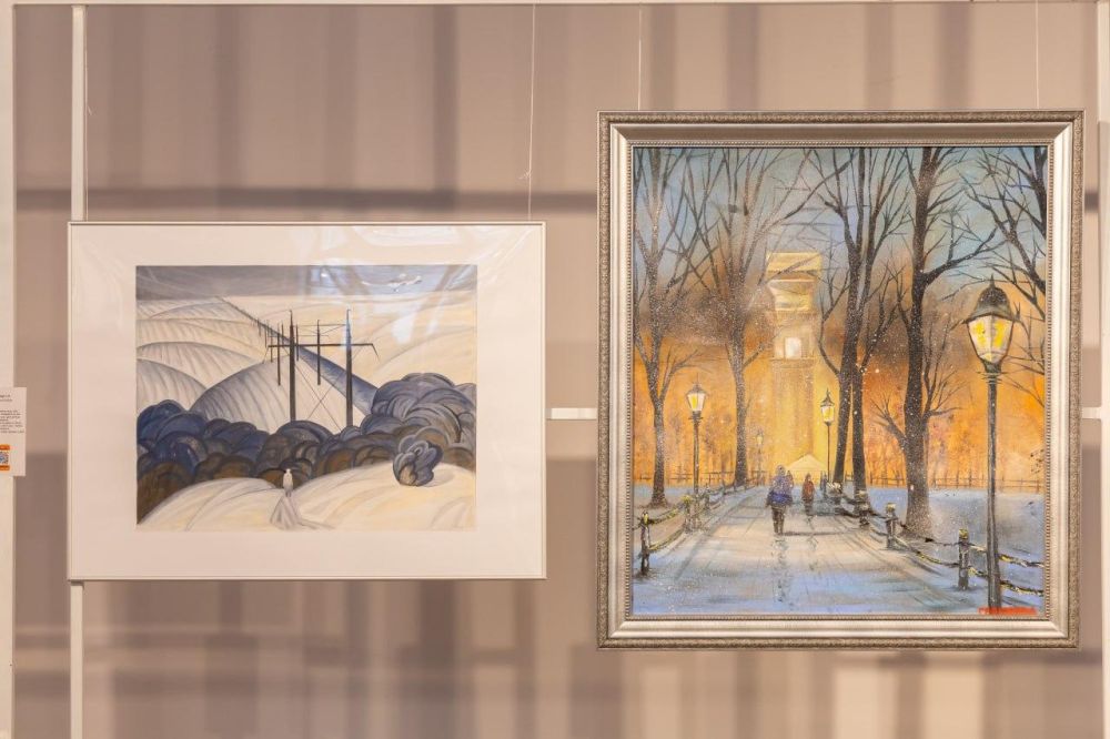 В Академии Матусовского открылась выставка "Линия слова - поэзия цвета"