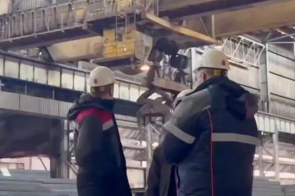 Министр промышленности и торговли ЛНР с сенатором посетили Алчевский меткомбинат