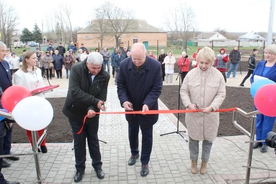 Медицина становится доступнее и качественнее: В селе Зелековка Беловодского района открыли новый ФАП