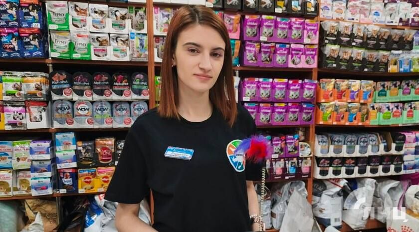 «Чаще жители Луганска заводят кошек. Если брать в процентном соотношении, где-то 60% кошек и 39% собак. Иногда они даже «заводятся» сами»