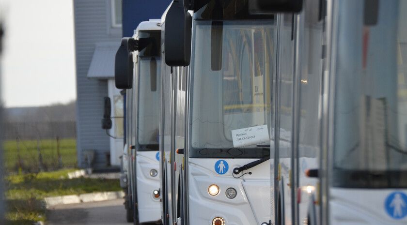 Луганск обновляет автобусный парк — по десять новых автобусов ежемесячно