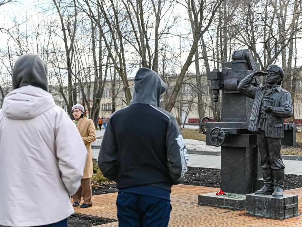 На предприятиях в России появятся таблички с именами погибших бойцов СВО