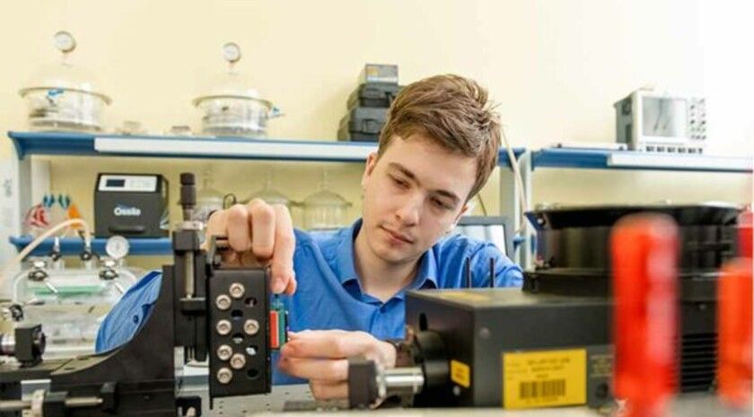 Минобразования ЛНР и Далевский вуз договорились поддерживать инженерные классы в Республике