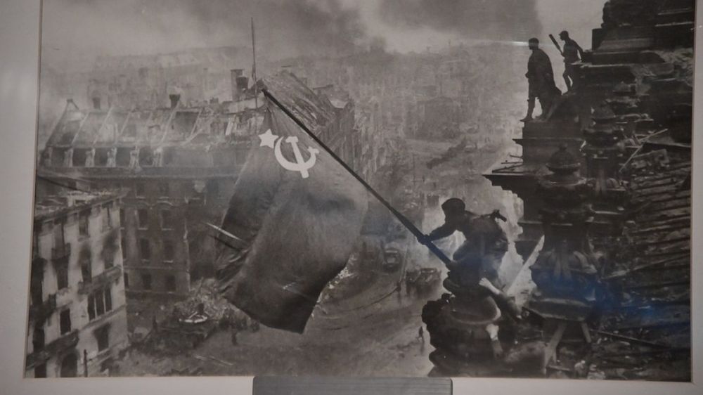 Родственник водрузившего Знамя Победы над Рейхстагом Кантарии отправился на СВО