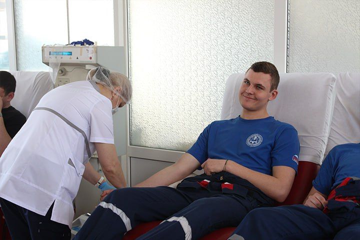 «Донорство крови. Наследники Победы»: Более 1200 жителей ЛНР приняли участие в Неделе донорства