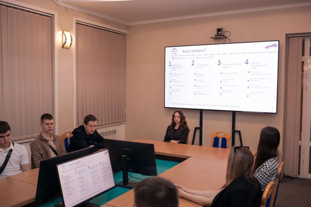 В ЛГУ им. В. Даля представили федеральный проект «ПолитЗавод»