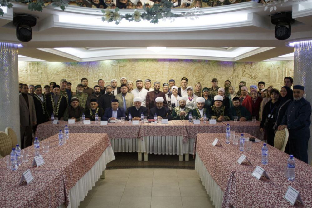 Члены Общественной палаты ЛНР приняли участие в конференции "Героизм сквозь века: Памяти защитников Отечества"