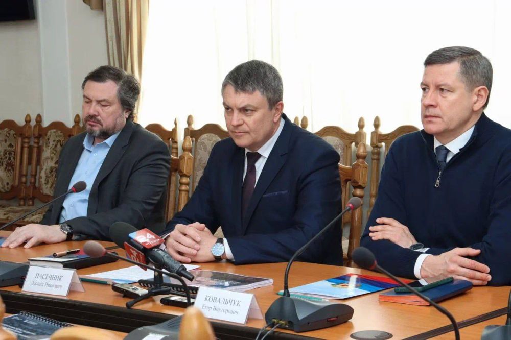 Леонид Пасечник: Сегодня провел встречу с директором Единого института пространственного планирования Российской Федерации Диной Саттаровой