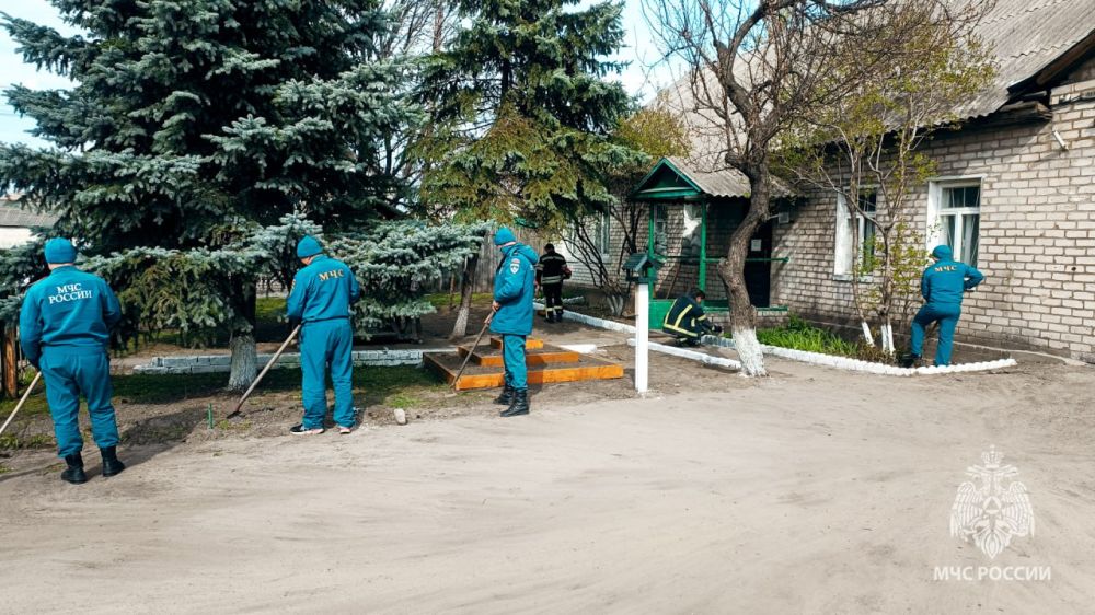 Спасатели МЧС России приняли участие в республиканской акции «Чистая Республика»