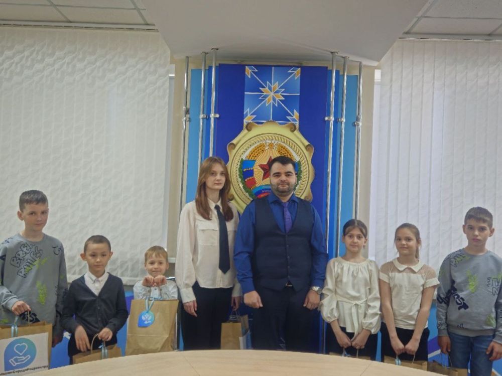 Росреестре по ЛНР прошел День «Возьмите дочерей и сыновей на работу»