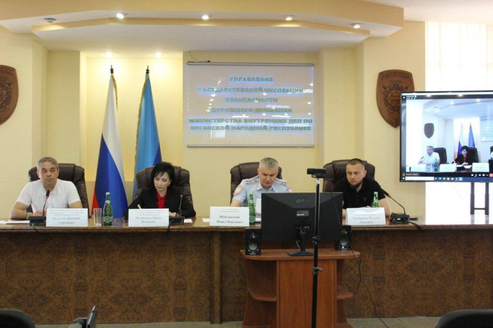 В столице республики состоялось заседание рабочей группы по безопасности дорожного движения