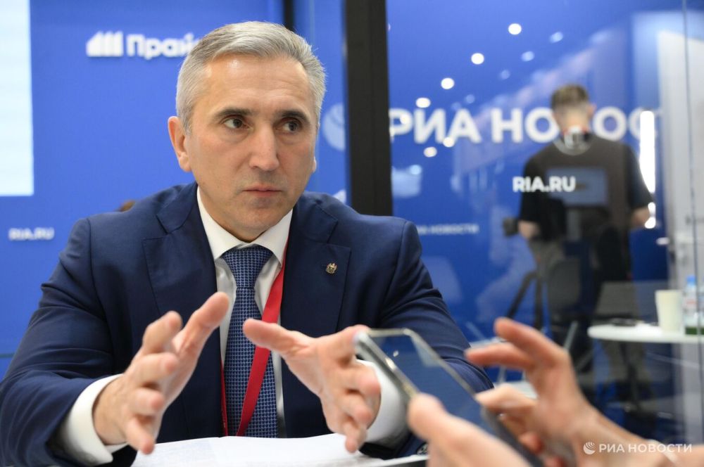 Тюменский губернатор передал для земляков в ЛНР технику и оборудование