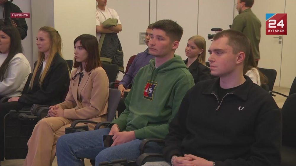 Больше 15 студентов встретились с практикующими управленцами Республики