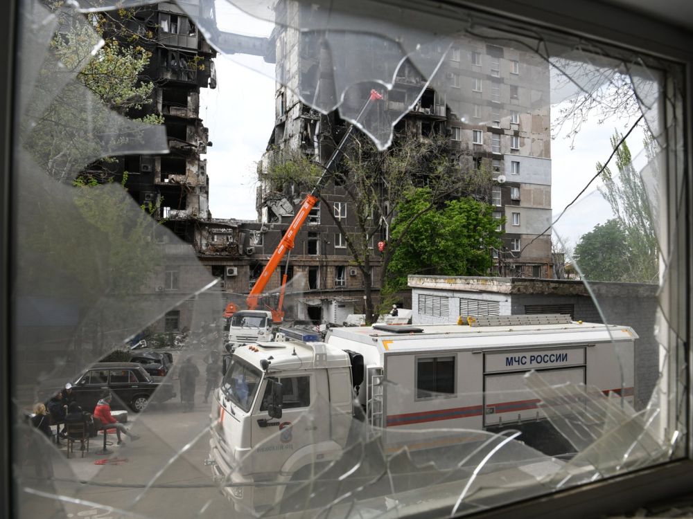 Регионы УрФО восстановят и построят почти 130 объектов в Донбассе