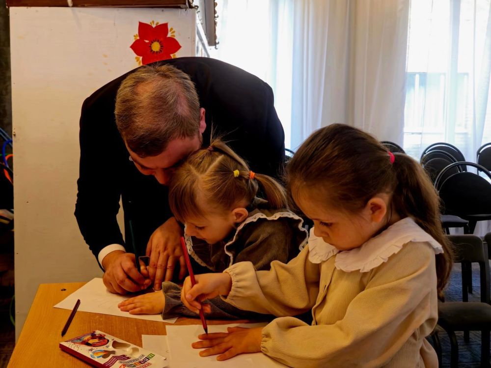 Энергетики Луганска присоединились ко Всероссийской акции «Голубь мира – голубь Победы»