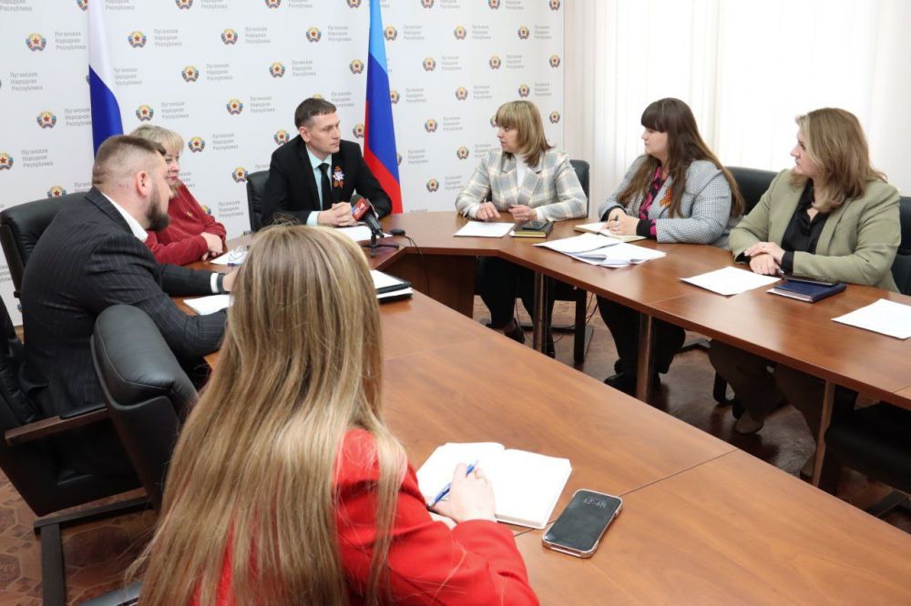 В ЛНР стартовал приём заявок на конкурс «Новая республика – руками молодежи»