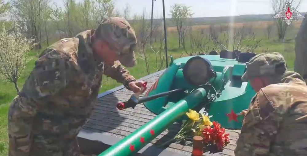 � ��� � 80-����� ������ ������������ ��������� ������ ����� � ����������