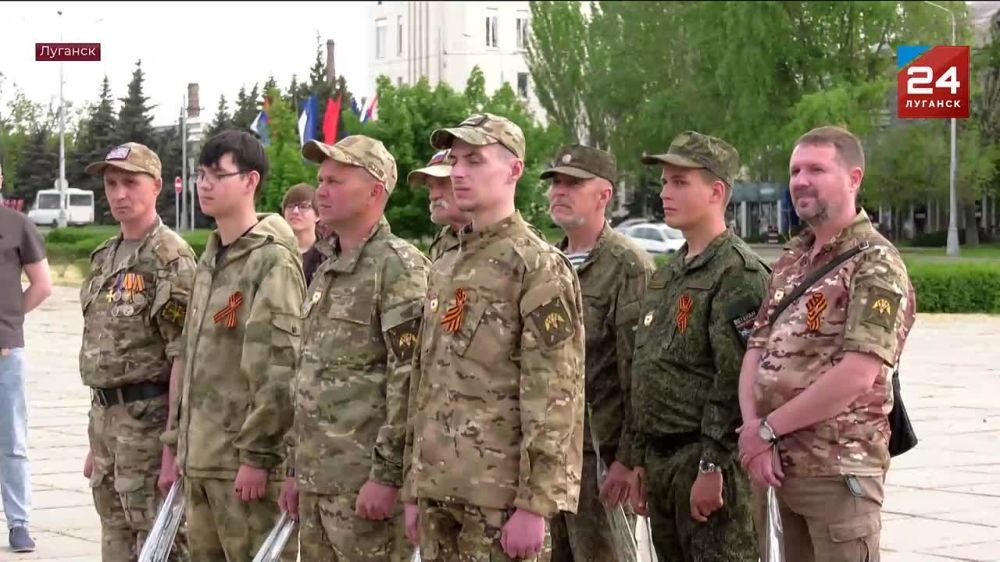 Памятный митинг, посвященный 80-летию Великой Победы, прошел в Луганске