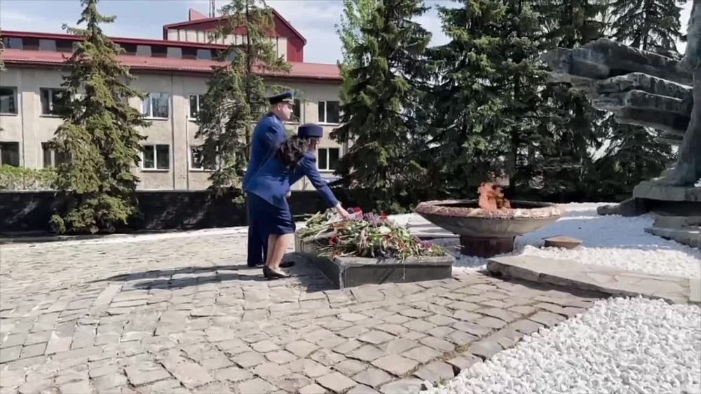 ���������� ����������� ��������� �������� ���������� ������ ����� � ����� � ������