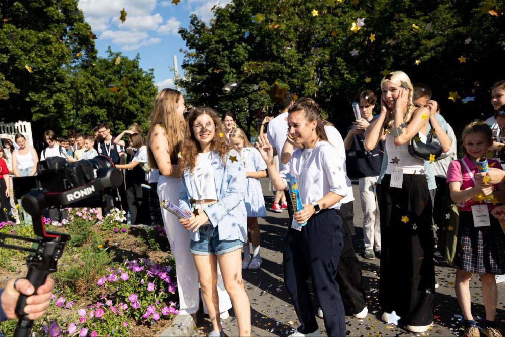 ������������ �����-��������� ������� ���������� ����������� �������� �������� ����� 300 ������������ �� ������� ���������� ������, �������� ������� ������� � �����������