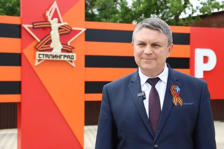 В Станице Луганской завершили реставрацию площади Героев Сталинграда