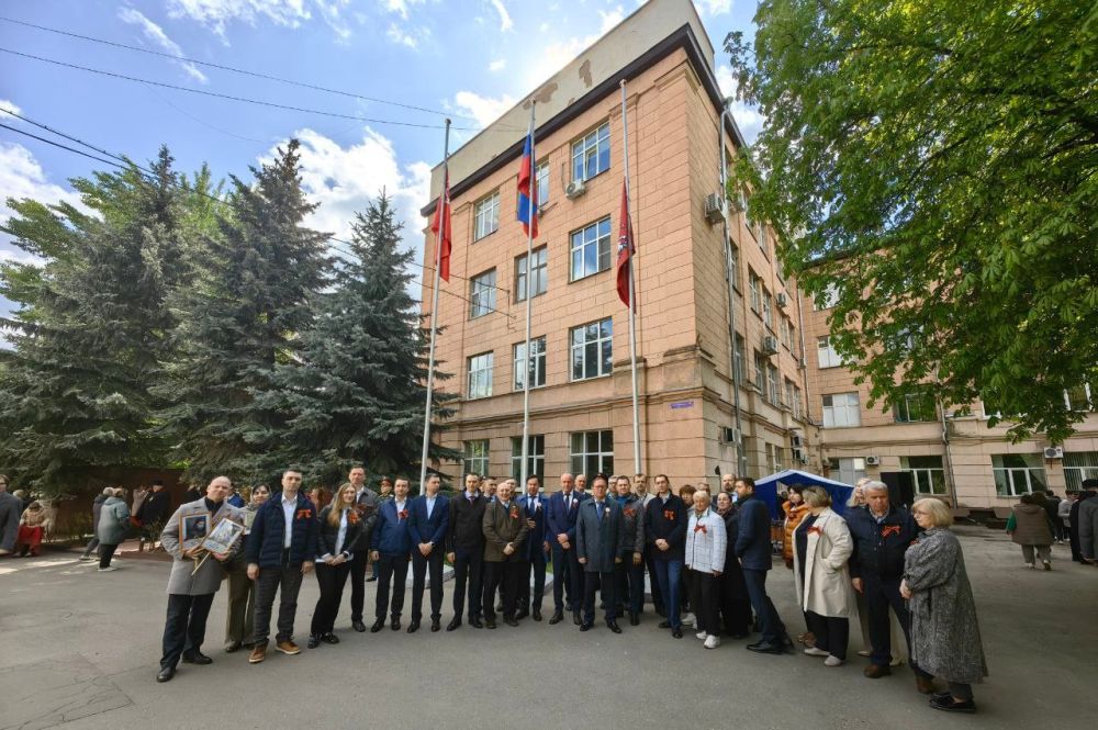 � ������ ���������� �������� ������������ �� ��������������� ���������� ������� ������� � ������������, ����������� 80-� ��������� ������ � ������� ������������� �����