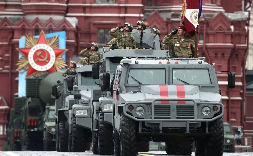 5 ������ � ������ ������: 1������ ����� ������ ������ � ������ 24 ���� 1945 ����. ��� �������� ������ �����, � ��������� ���������� ������ ������������. ����� ������ ���������������� ��������� ����, ������������� �����...