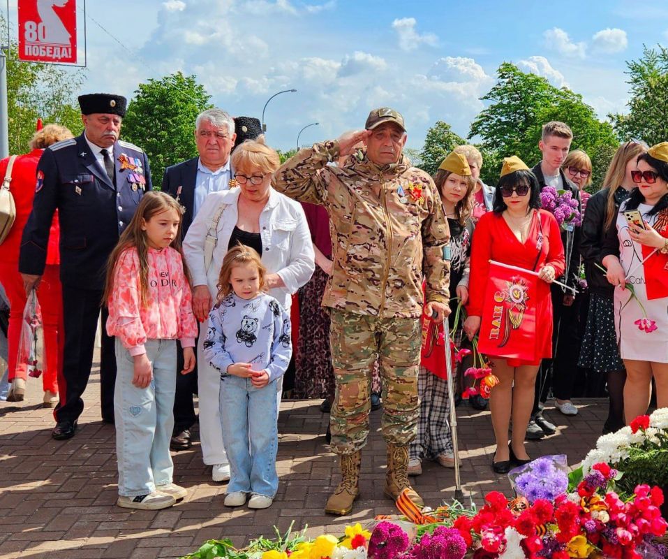 80 лет Великой Победы: филиал Фонда «Защитники Отечества» в ЛНР принял активное участие в праздничных мероприятиях!