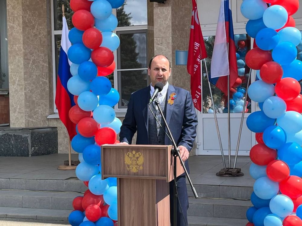 Игорь Рябушкин: Торжественный митинг в честь празднования Дня Луганской Народной Республики