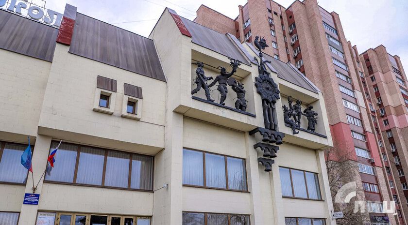 Артисты Мурманского театра кукол покажут три спектакля в ЛНР