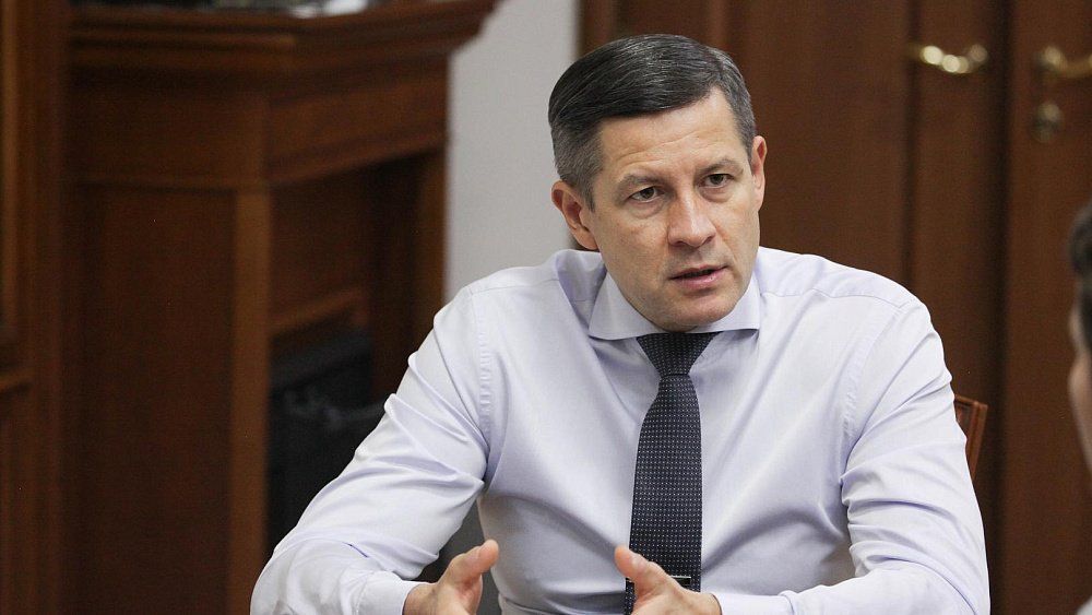 Инвесторы, ставшие резидентами свободной экономической зоны в ЛНР, планируют вложить 92 млрд рублей в экономику Республики