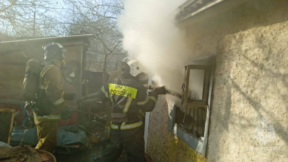 За сутки в ЛНР потушили 17 пожаров