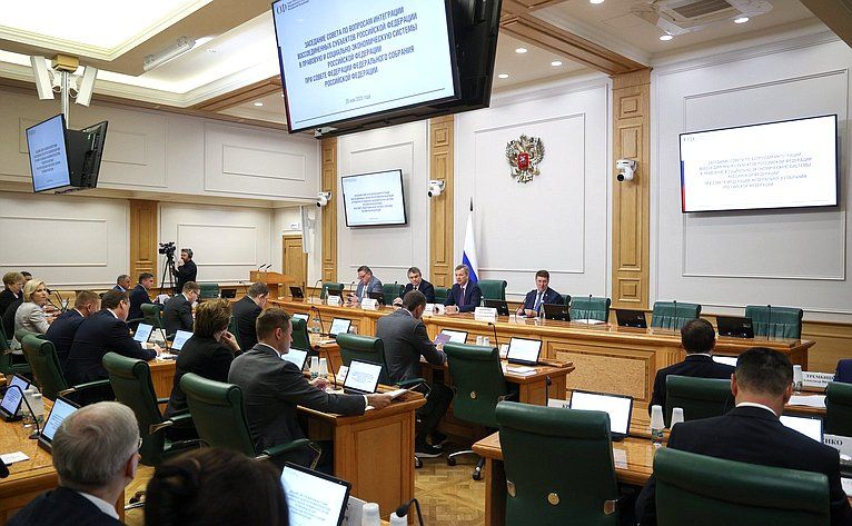 А. Яцкин: Прилагаемые усилия по развитию промышленности и социальной сферы в воссоединённых регионах уже дают свои плоды