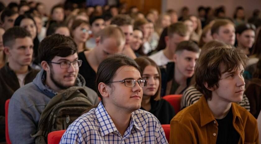 �������� � ��������� ��������� �� �������, ������������, ��������, ��������, ������-����� � �������� ��������� � ��������� ��������������� ������������ (���) ����� ��������� ����