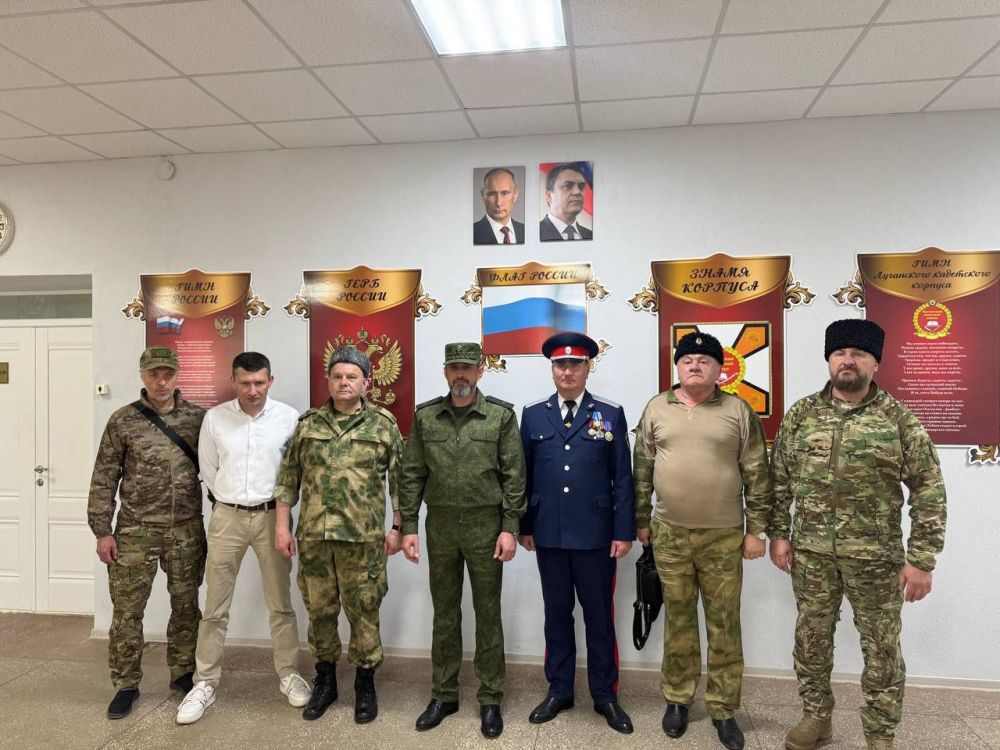 Виктор Водолацкий: С рабочим визитом кадетские корпуса Луганской Народной Республики посетил Атаман Всероссийского казачьего общества, казачий генерал Виталий Владимирович Кузнецов