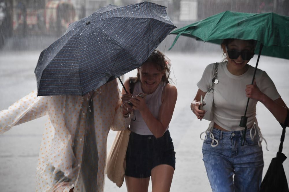 � ��� � �������, 31 ��� ��������� �� 22 �� 27 �������� �����