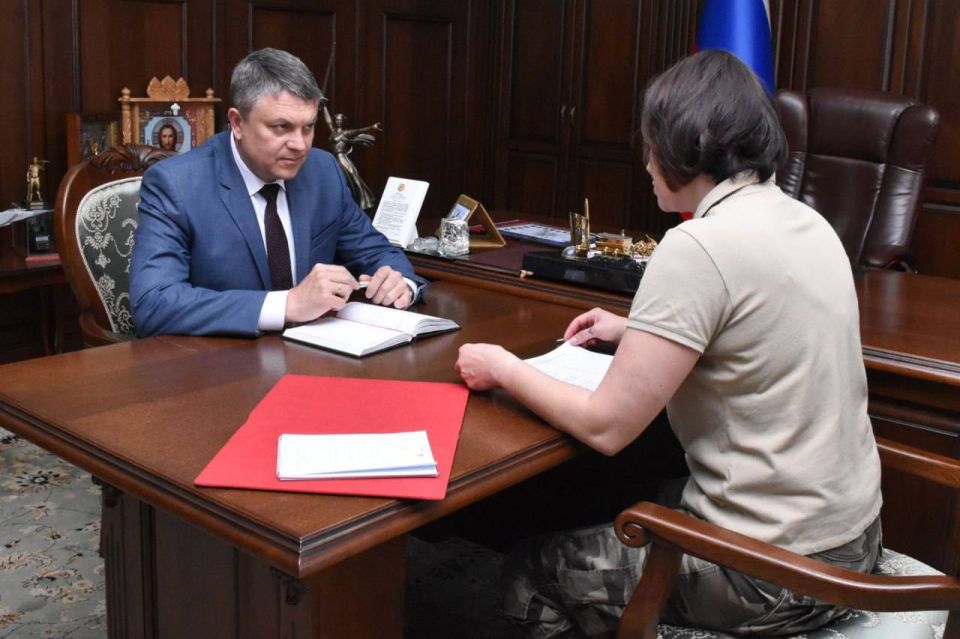 Леонид Пасечник: Провел рабочую встречу с Уполномоченным по правам человека в Луганской Народной Республике Анной Сорокой