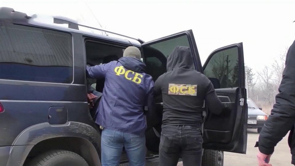 В ЛНР задержаны двое мужчин по подозрению в шпионаже