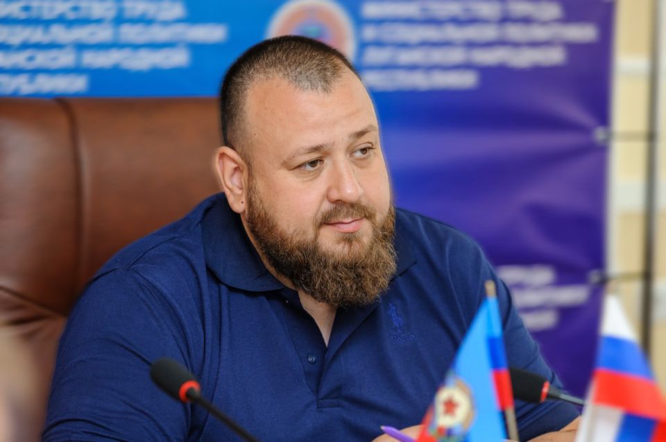 Иван Санаев: развитие студотрядов играет важную роль в жизни молодежи и экономическом развитии республики